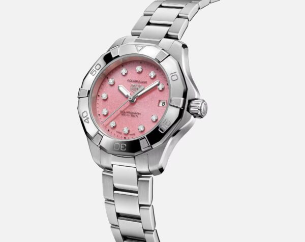 TAG Heuer Aquaracer Solar Powered Women watch in Round case & Pink Dial